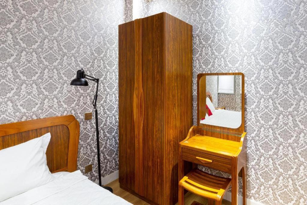 Spring Airport Hotel TP. Hồ Chí Minh Ngoại thất bức ảnh